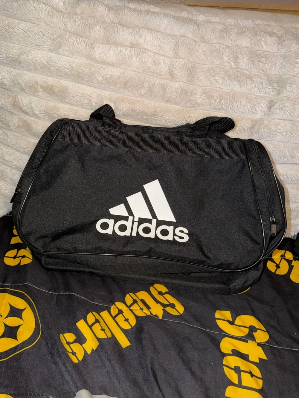 Adidas Duffle Travel Gym Day Storage Carrying Bag Brand New Without Tags Never U